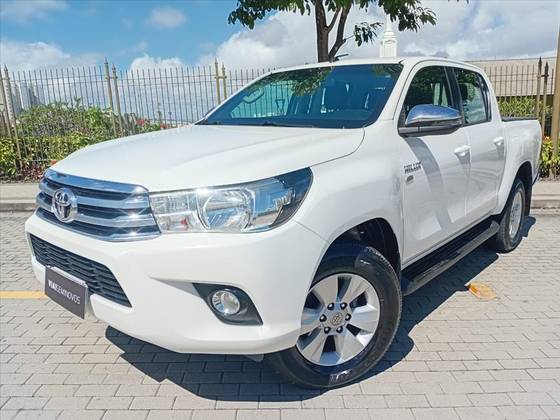 TOYOTA HILUX 2.7 SRV 4X2 CD 16V FLEX 4P AUTOMÁTICO TOYOTA HILUX 2.7 SRV 4X2 CD 16V FLEX 4P AUTOMÁTICO